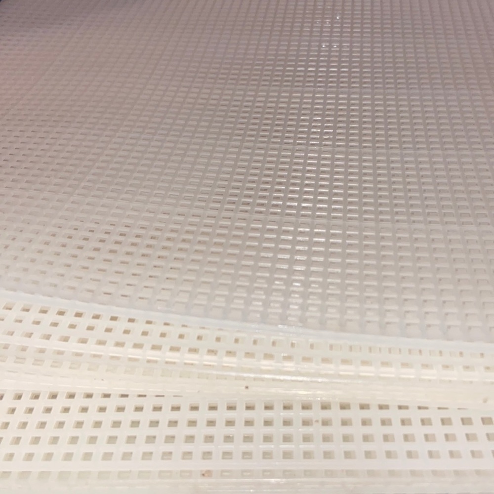 Plastic canvas clear